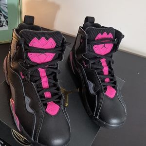 Nike Jordan True Flight b-ball shoes